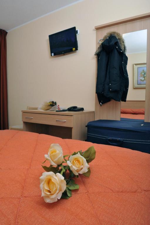 Hotel Garni Maria Monclassico Ruang foto