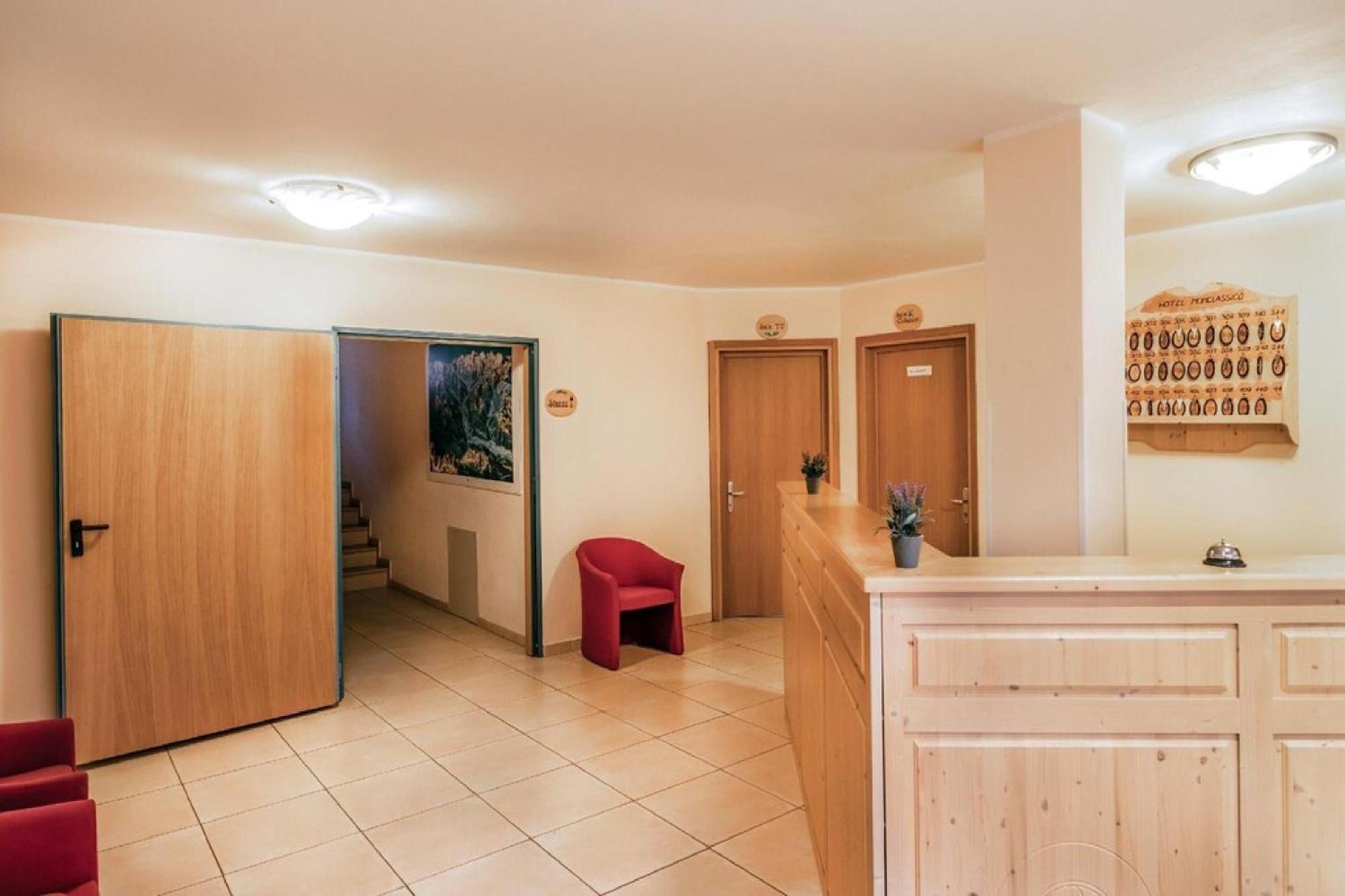 Hotel Garni Maria Monclassico Bagian luar foto