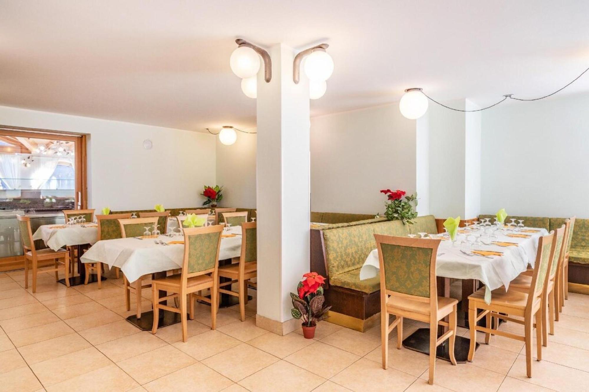 Hotel Garni Maria Monclassico Bagian luar foto