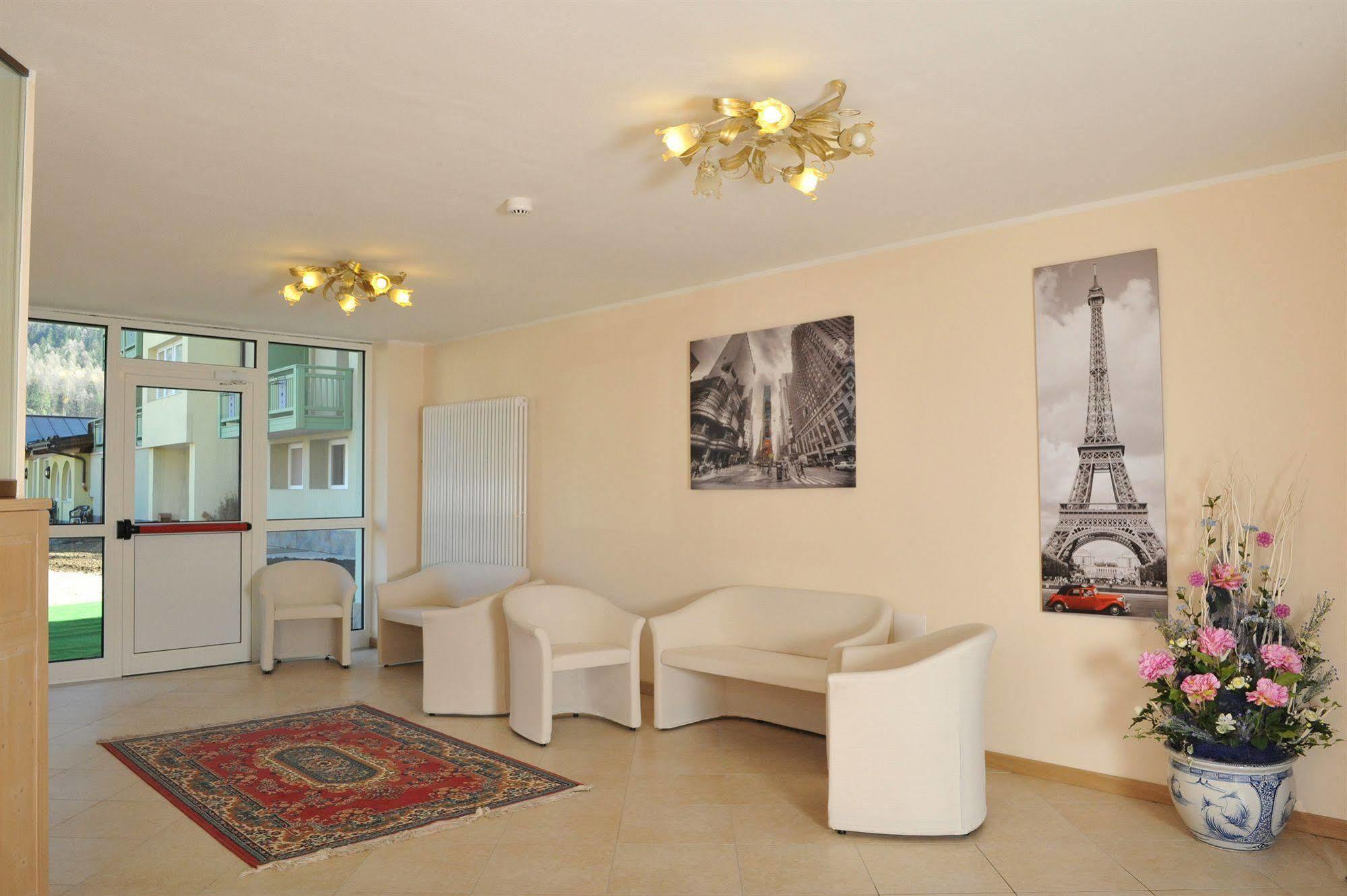 Hotel Garni Maria Monclassico Bagian luar foto